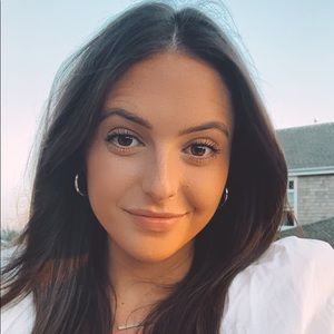 Meet your Posher, Lily